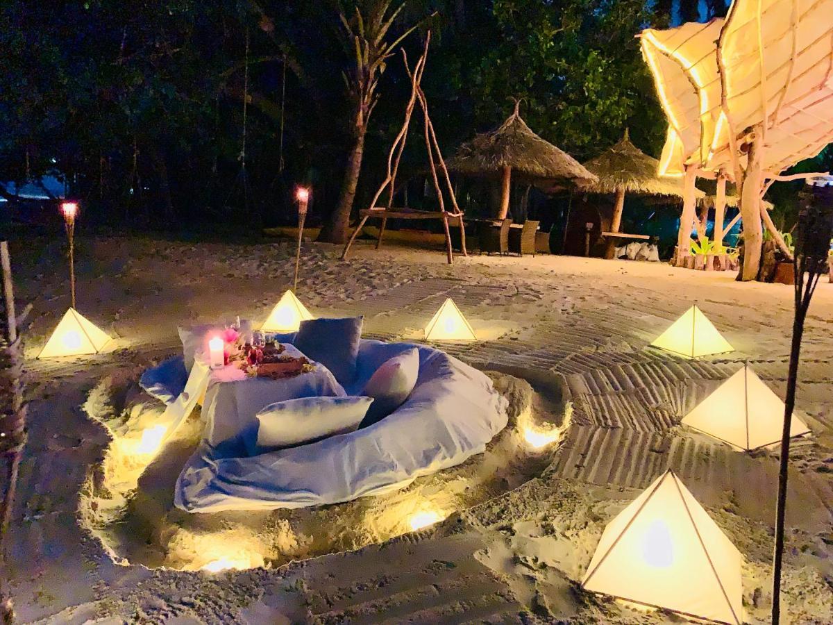 Thari Fushi Luxury Maldivian Experience Hotell Thinadhoo  Exteriör bild